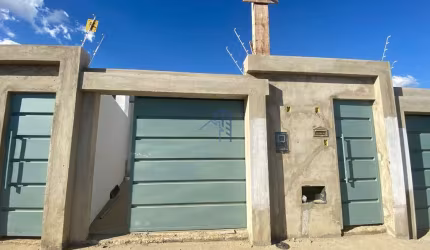 Casa com 2 quartos à venda na Rua C, 1, Primavera, Vitória da Conquista por R$ 215.000