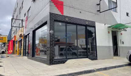 Ponto comercial para alugar na Avenida Alziro Prates, 7, Candeias, Vitória da Conquista por R$ 5.000