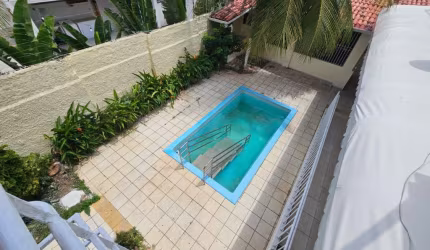 Casa na Vila Flor