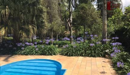 Linda chácara em São Roque. Morar ou Lazer!