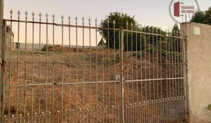 Terreno bem localizado em São Roque