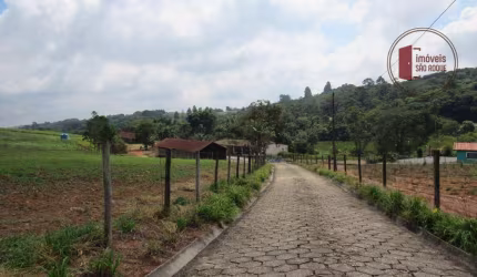 Piedade fazendinha  com permuta.