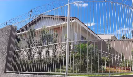 CASA COMERCIAL – R$2320 – R. GUILHERME DA MOTA CORREIA, 3525 – JD. SHANGRI-LA ( Esquina c/ Av. Leste Oeste - prox. UPA)