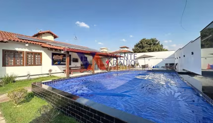 Casa com 4 quartos em dois lotes a venda, bairro Ingá em Betim.