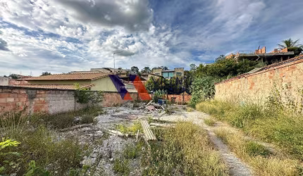 Lote totalmente plano à venda no bairro Residencial Lagoa em Betim.
