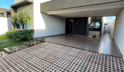 Casa de alto padrão no Rita Vieira com terreno de 360,00m²