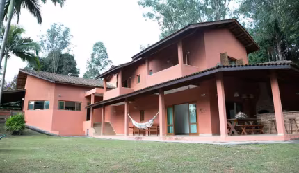 Casa em condomínio clube em Jundiaí SP