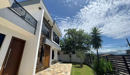 CASA COM 5 DORMITÓRIOS NO BOM RETIRO