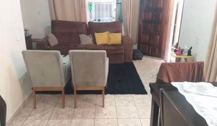 Sobrado para Venda em Guarujá, Jardim Helena Maria, 3 dormitórios, 1 suíte, 2 banheiros, 2 vagas