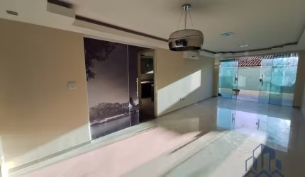 Casa Triplex com Espaço Gourmet na Glória – Uma das Localizações Mais Desejadas da Cidade!