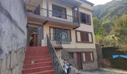 Casa Duplex em Vale do Paraíso, Teresópolis/RJ