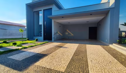 Casa de alto padrão com 165m&#178;, 3 quartos, sendo 1 suíte, 3 banheiros e 4 vagas de garagem, no Condomínio Park Unimep Taquaral