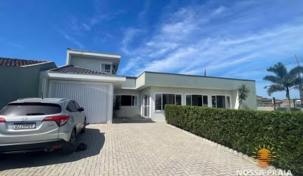 IMPERDÍVEL!! Casa a 650 metros do mar com 3 dormitórios à venda, 194 m² por R$ 850.000 - Itapema do Norte Gleba II - Itapoá/SC