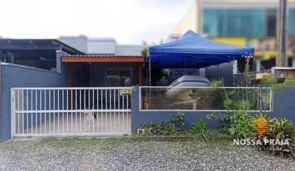 Casa com 2 dormitórios à venda, 76 m² por R$ 385.000,00 - Perola - Itapoá/SC