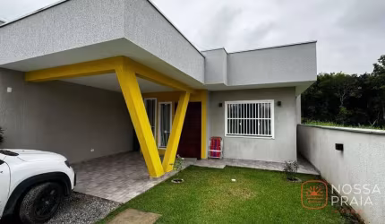 Casa com 2 dormitórios à venda, 65 m² por R$ 380.000,00 - Rio Gracioso - Itapoá/SC
