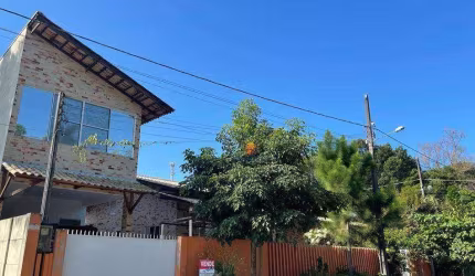 Casa semi-mobiliada a apenas 200 metros da praia à venda, 238 m² por R$ 850.000 - Princesa do Mar - Itapoá/SC