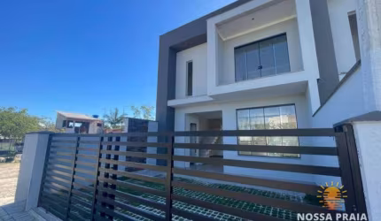 Sobrado com 3 dormitórios à venda, 130 m² por R$ 530.000,00 - Volta Ao Mundo I - Itapoá/SC