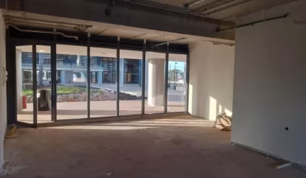 IMÓVEL COMERCIAL TIPO LOJA TÉRREA NO GEORGINA BUSINESS PARK PARA ALUGAR.