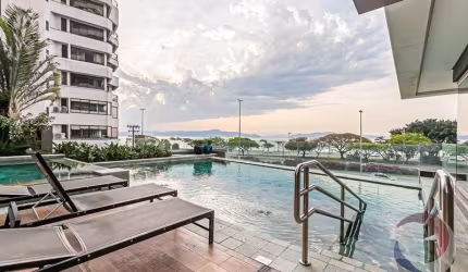 Apartamento com 3 quartos à venda na Rua Comandante Constantino Nicolau Spyrides, 4157, Beira Mar, Florianópolis, 131 m2 por R$ 4.450.000