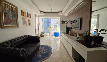 Apartamento com 2 quartos à venda na Rua Médico Miguel Salles Cavalcanti, 70, Abraão, Florianópolis, 61 m2 por R$ 450.000