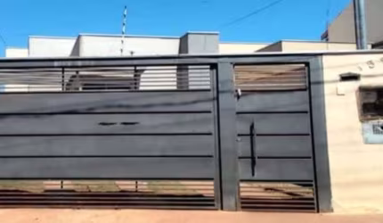 Casa - Campo Grande-MS - Rua Jorge Tatsu Miashiro, 155 - Casa 02 - Jardim Itália