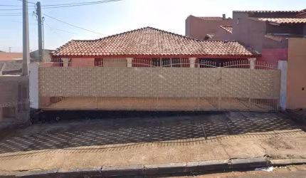 Casa em Terreno de 242 m² - Vila Recreio - Ourinhos - SP