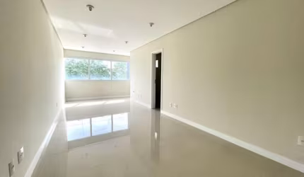 Ótima Sala Comercial à Venda no Bairro Itacorubi em Florianópolis/SC