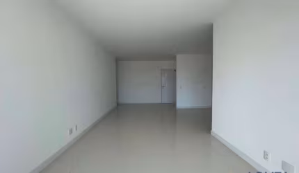 Apartamento à venda de 2 quartos, sacada com churrasqueira e lazer completo!