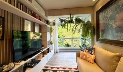 Oportunidade: Apartamento mobiliado à venda com 75m², 2 Quartos e 2 vagas - Florianópolis/SC
