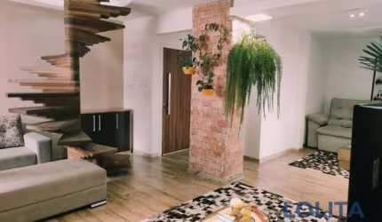 Oportunidade de Cobertura Duplex à venda em Florianópolis/SC