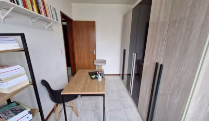 Apartamento de 2 quartos e garagem no bairro Serraria, São José/SC