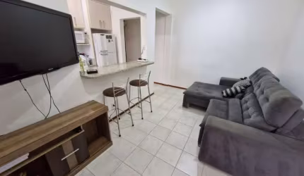 Apartamento de 2 quartos e garagem no bairro Serraria, São José/SC