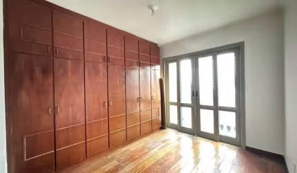 Apartamento à venda de 2 quartos no Centro, Florianópolis/SC