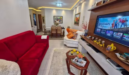 Apartamento à venda à 500 metros da Beira Mar Continental, Estreito/SC