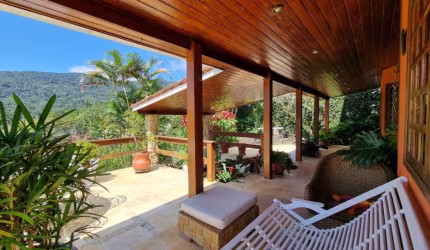 Casa no Condomínio do Lago Comary – Conforto, Exclusividade e Lazer