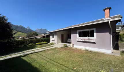 Casa Linear em Condomínio com Lazer Completo – Conforto e Qualidade de Vida!