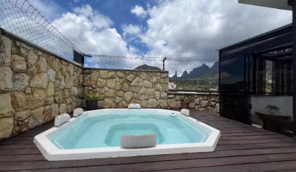Cobertura em Teresópolis com vista para o Dedo de Deus !