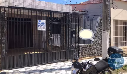 Casa com 3 quartos à venda na Des. Hemeterio Fernandes, 1017, Tirol, Natal por R$ 420.000