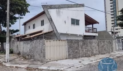 Casa com 6 quartos à venda na Rua Aristides Porpino Filho, 291, Ponta Negra, Natal por R$ 700.000