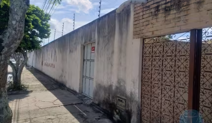 Terreno à venda na Lindoaldo Medeiros, 453, Vale do Sol, Parnamirim por R$ 550.000