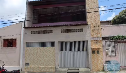 Casa com 4 quartos à venda na Manoel Domingos, 48, Dix-Sept Rosado, Natal por R$ 320.000