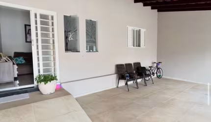 Otima casa a venda em Furnas-Capitolio