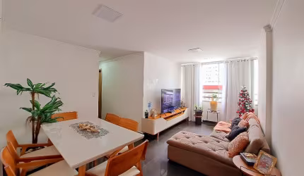 Apartamento com 2 suítes, vazado, ventilação natural nos banheiros, vaga coberta, lazer completo, próximo Estação de Metrô e do Parque.