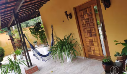 Chácara com 2 dormitórios à venda, 2000 m² por R$ 700.000 - Ibiúna - Ibiúna/SP