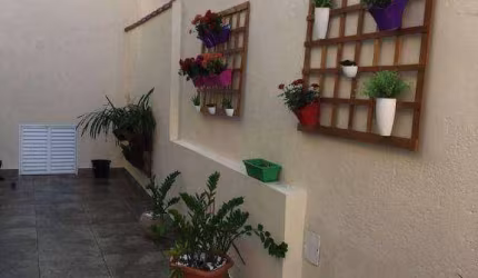 Casa com 3 dormitórios à venda, 214 m² por R$ 800.000 - Vila Camilópolis - Santo André/SP