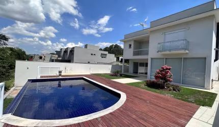 Casa em Condomínio para Locação em Bragança Paulista, Condomínio Vale das Águas, 4 dormitórios, 4 suítes, 5 banheiros, 3 vagas