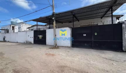 Alugue galpão em Boa viagem, com 704,43m². Próximo ao Aeroporto e Setúbal