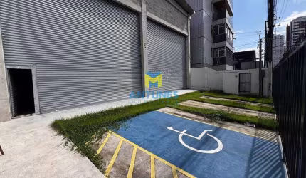 Alugue em Piedade na Av. Ayrton Senna, Galpão do tipo Loja com 200m², e estacionamento