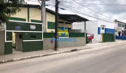 Aluguel Galpão com 1.060m² na Várzea (Caxangá), com docas e pátio