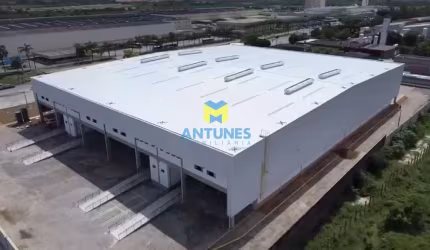 Alugue galpão NOVO em condomínio com 951,47m² 3 docas, em Prazeres na BR-101
